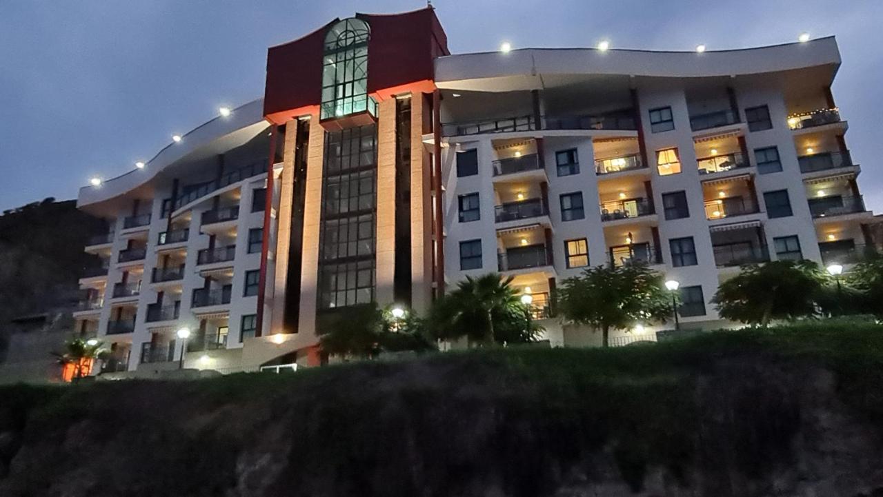Deluxe 3 Rooms74M2,2Air Condit 2Tv Seaview On Amadores,2 Heatpools, Parking, 600 Mb,Dishwasher,2Lift,,3 Beaches بلايا ذيل كورا المظهر الخارجي الصورة