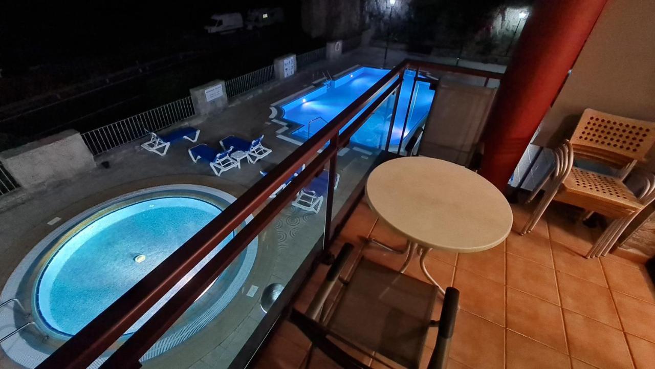 Deluxe 3 Rooms74M2,2Air Condit 2Tv Seaview On Amadores,2 Heatpools, Parking, 600 Mb,Dishwasher,2Lift,,3 Beaches بلايا ذيل كورا المظهر الخارجي الصورة